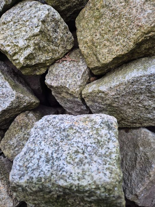 kostka granitowa