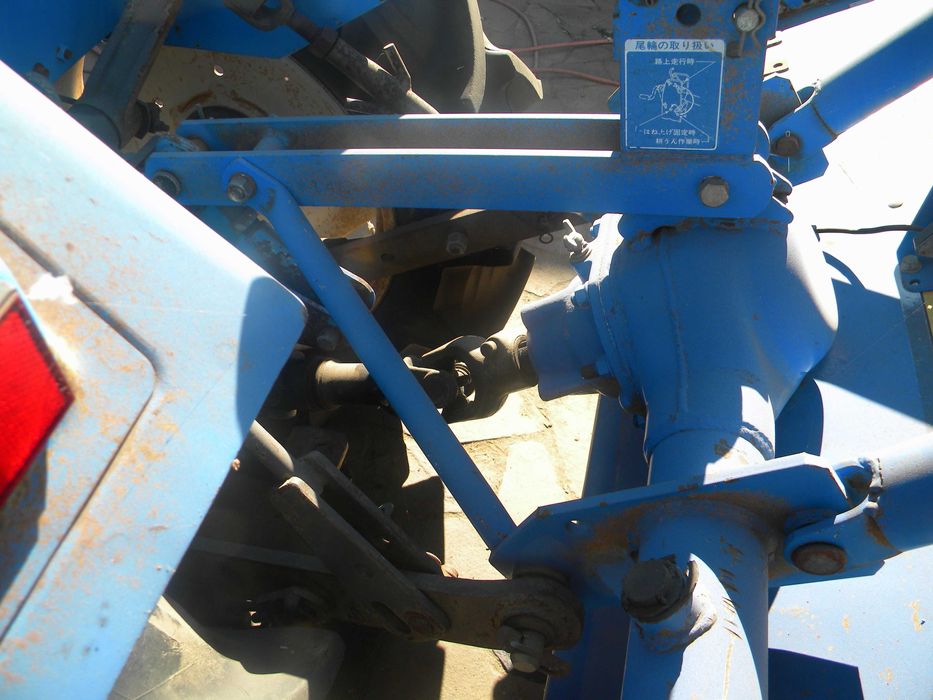 японский мінітрактор мітсубісі мт 2201