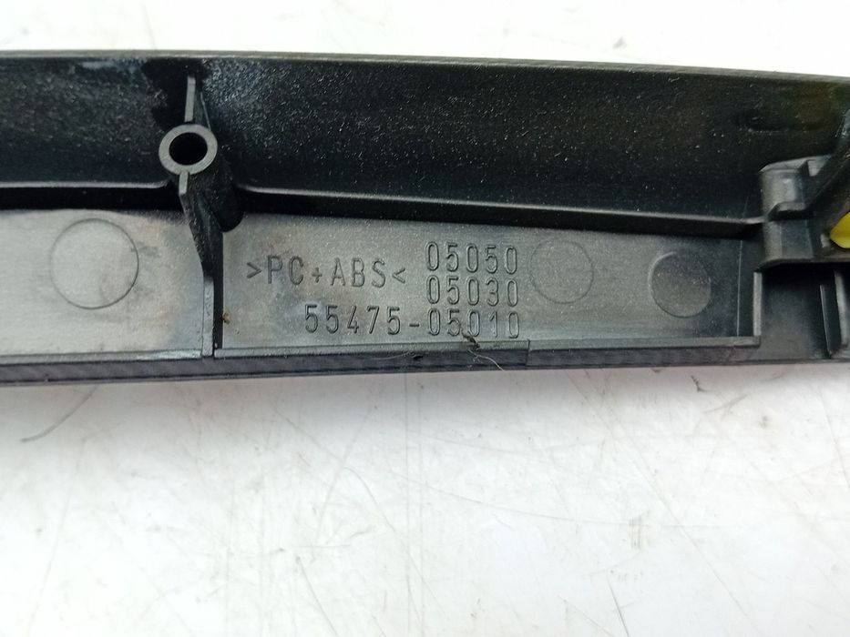 Moldura da consola central / rádio / aro TOYOTA Avensis Sedan (_T22_)