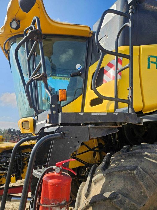 Комбайн зернозбиральний New Holland-CX8090
