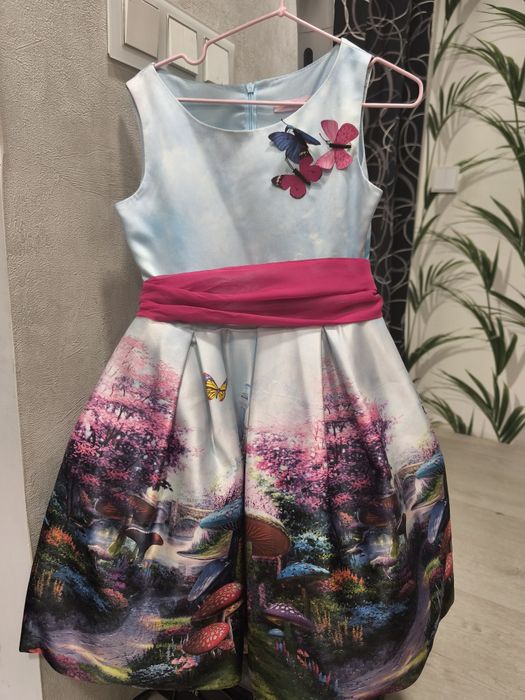 Сукня платье 116 -122  Алиса в Стране Чудес