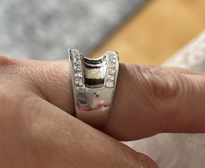 Srebrny pierścionek pr.925 rozm.15, ceramiczna zebra krem brąz