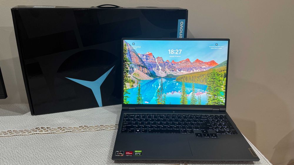 Laptop do gier Lenovo Legion 5 Pro Ryzen 7 5800H/16GB/512GB M. 2/RTX 3060 165Hz