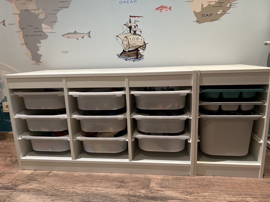Стелажі для іграшок з контейнерами, 2шт від ikea