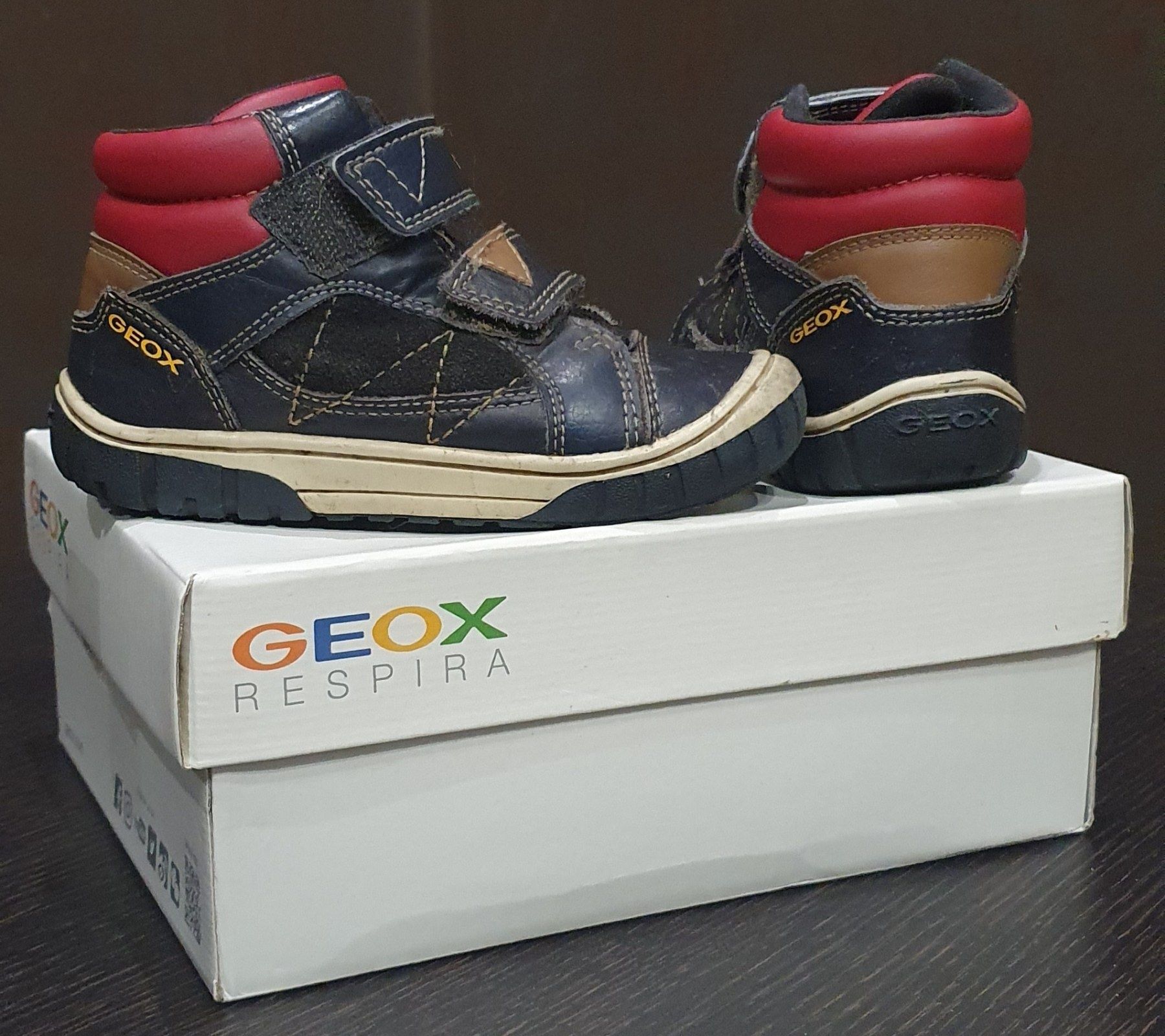 Ботинки Geox размер на мальчика демисезон: 300 грн. - Детская на Olx