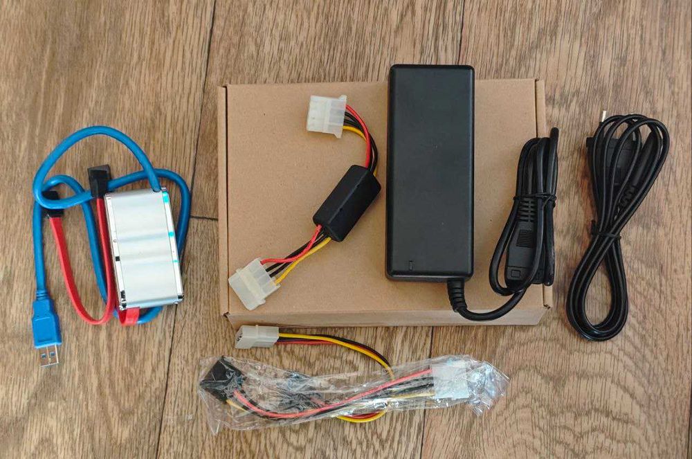 USB V SATA Ковертер с додатковим блоком живлення