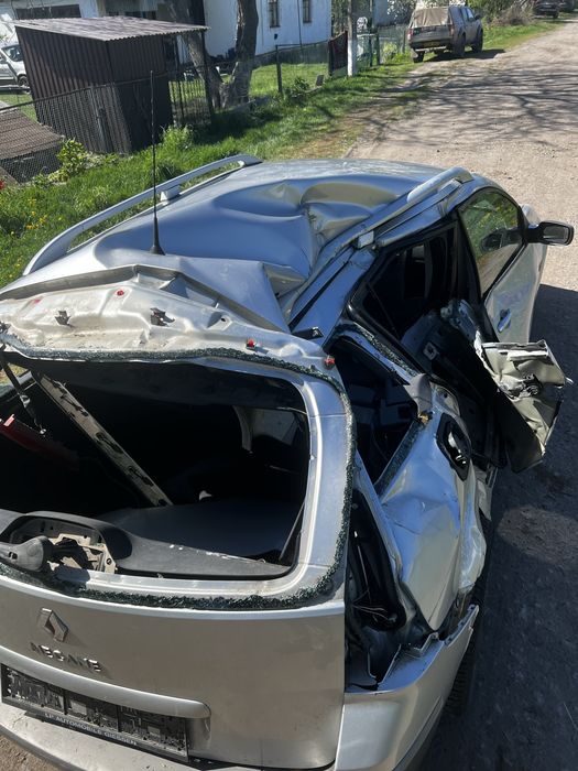 Renault Megan 2 після ДТП(на ходу)