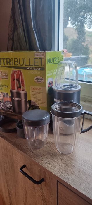 Nutribullet 600- Com todos acessórios extras
