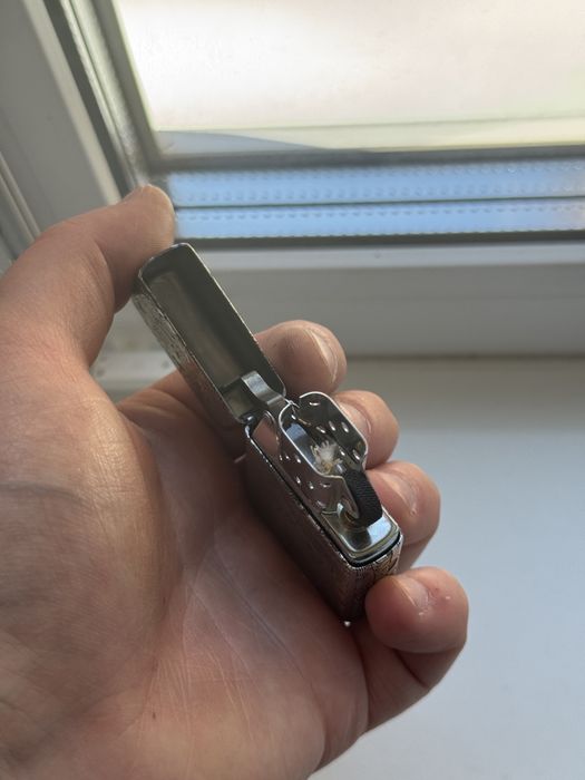 Оригінальна запальничка Zippo Samurai