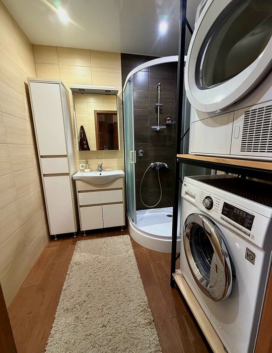 Продаж 2х кім квартири пр.Свободи новобудова,2 поверх