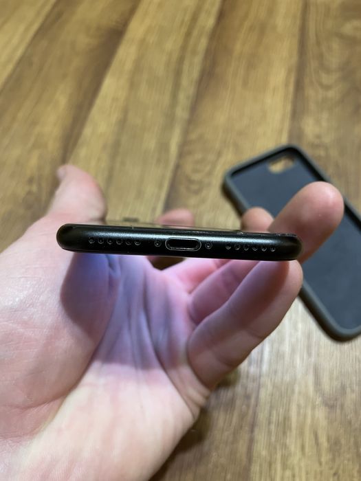 Iphone se 2020 128gb ios 26