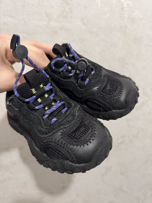 Дитячі кросівки Zara розмір 22 на ногу 13 см