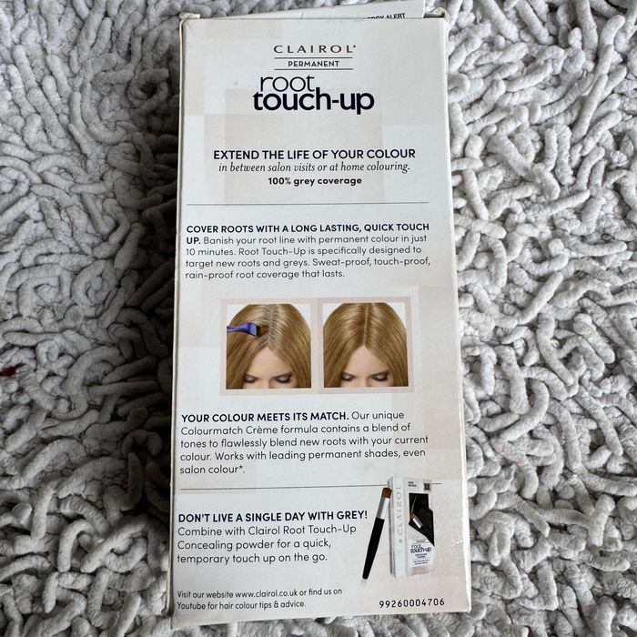Farba do odrostów Clairol 7