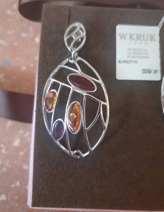 Kolczyki z bursztynem