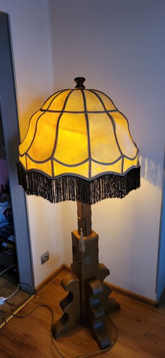 Stara lampa stojąca drewniana klosz skórzany zabytek antyk