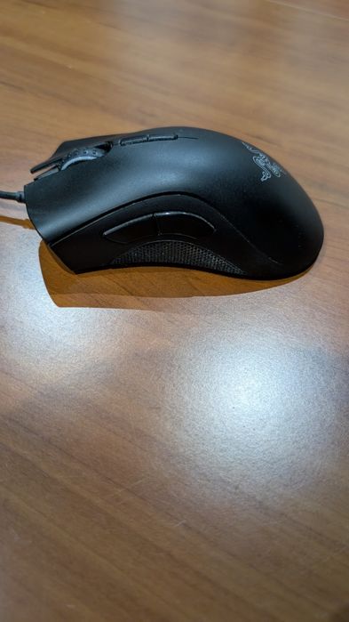 Rato Razer Deathadder Elite (roda não funciona às vezes)
