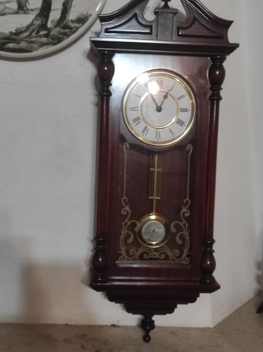 Relógio de parede antigo