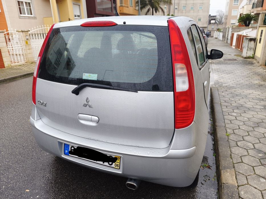 Colt 1.1 gasolina 158000 kms.