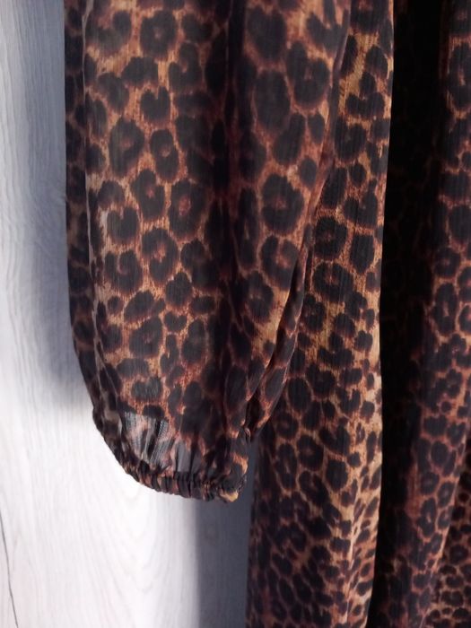 Sukienka Reserved 40