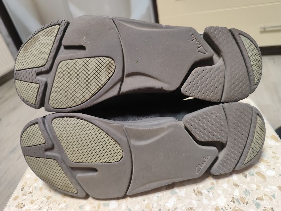 Кросівки Clarks trigenic р-43