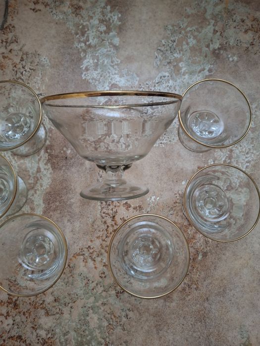 Красивий скляний набір