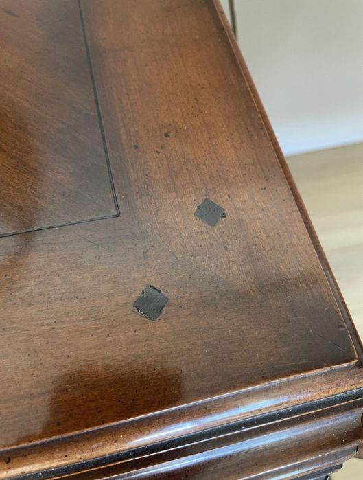 Cama de Casal 1,60 + mesa de cabeceira