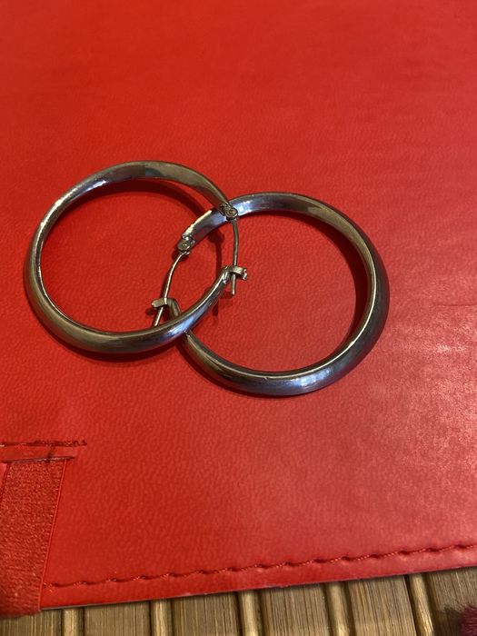 Продам сережки. Гарні, зручні. Ціна 100 грв