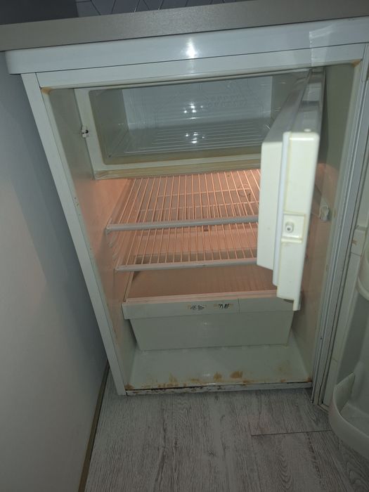 Lodówka zanussi ZT1541 mała WxSxG 85x55x61 sprawna