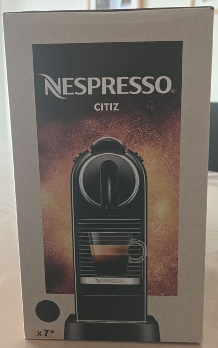 Máquina de café NESPRESSO CITIZ com garantia