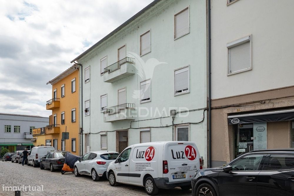 Apartamento T2 - No centro de Amares