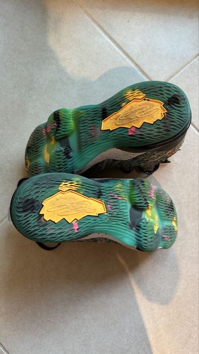 Tenis Basket Nike Lebron XVII