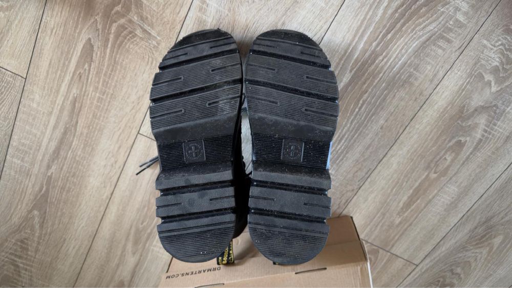 Dr. Martens Tarik black