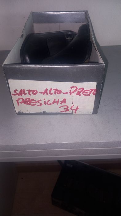 Sapatos velhos restaurados