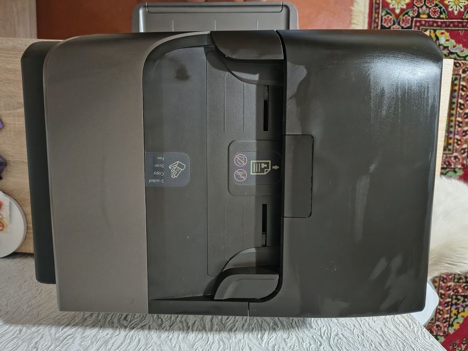 Принтер сканер HP OfficeJet Pro 8600 Plus