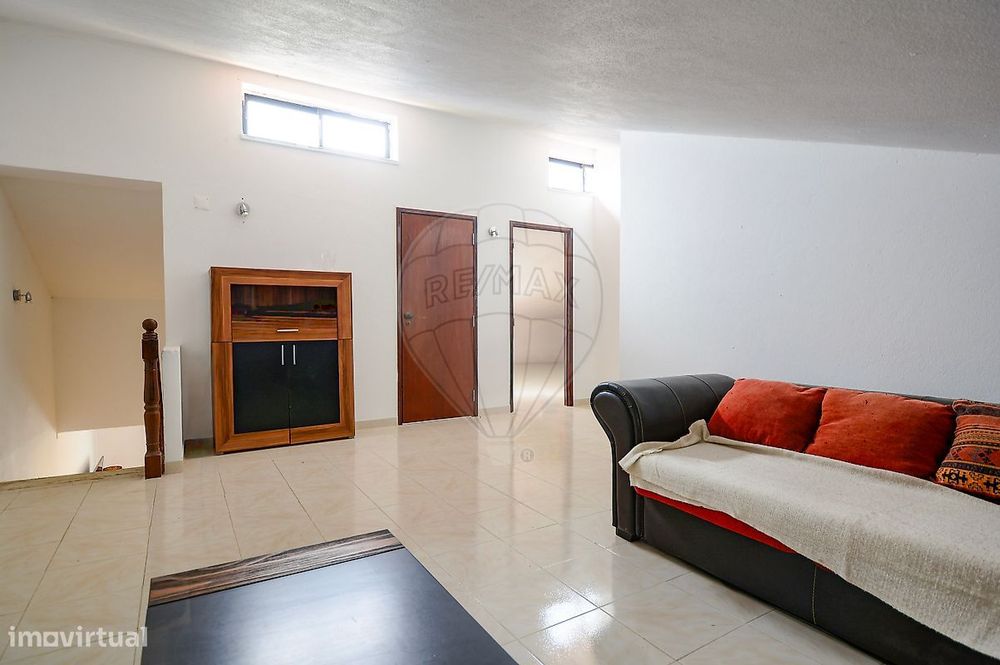 Moradia T2 para venda