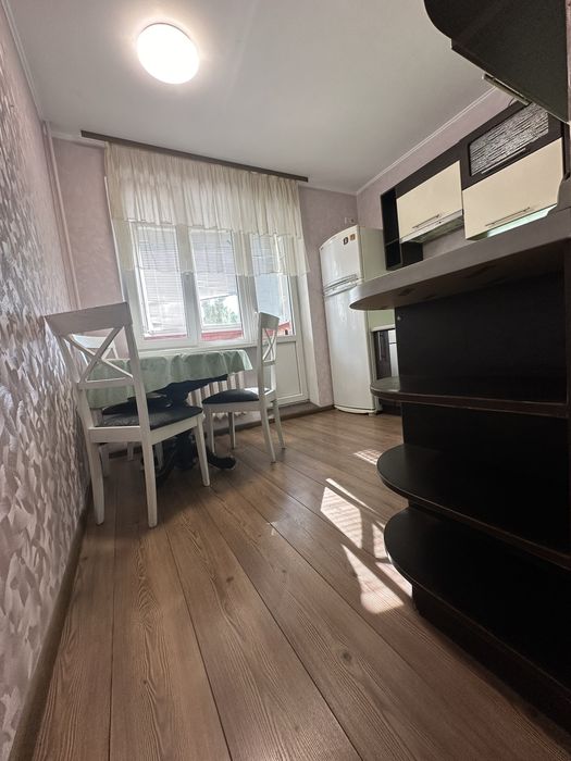 ВОКЗАЛ 2 хвилини пішки! низький поверх. 2-во кімнатна квартира