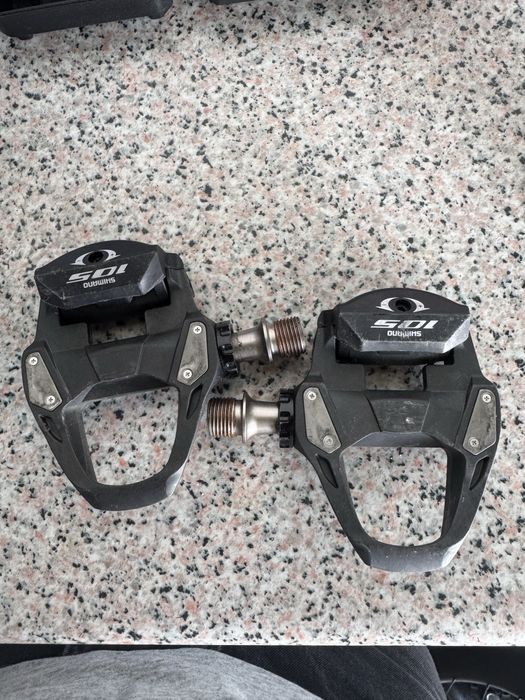 Pedais Shimano 105  ( semi-novos )