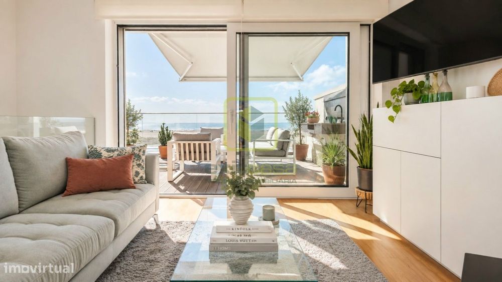 Apartamento T3 primeira linha de mar!