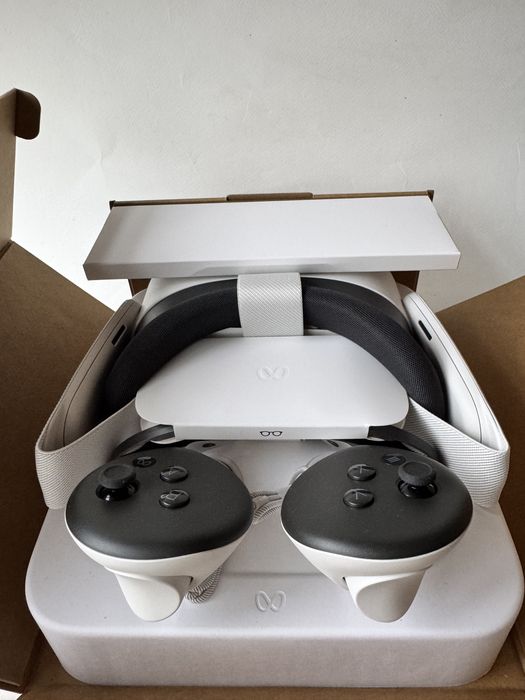 Meta Quest 3S 128Gb / Meta Quest 3S 128Gb / Meta Quest 3S 128Gb