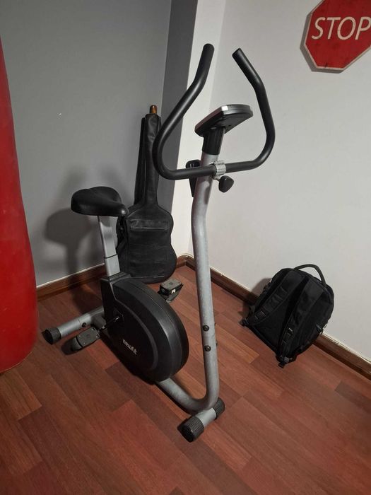 Bicicleta estática Newfit