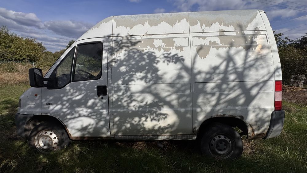 Автомобіль Іveco daily і Citroen jamper
