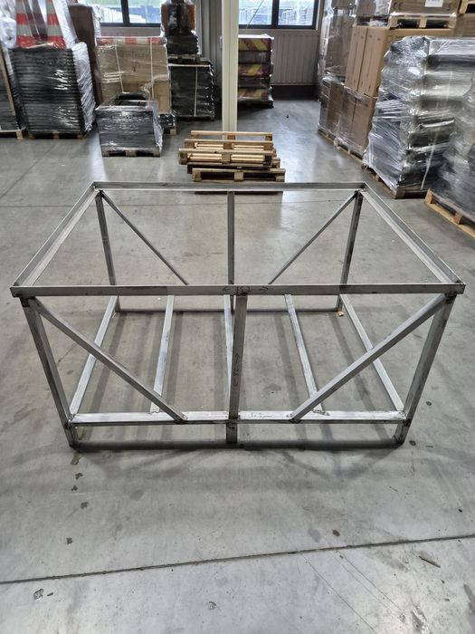 Skrzynia metalowa z profili