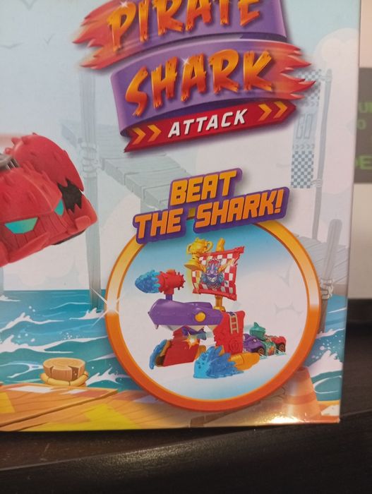 T-racers Pirate shark attack