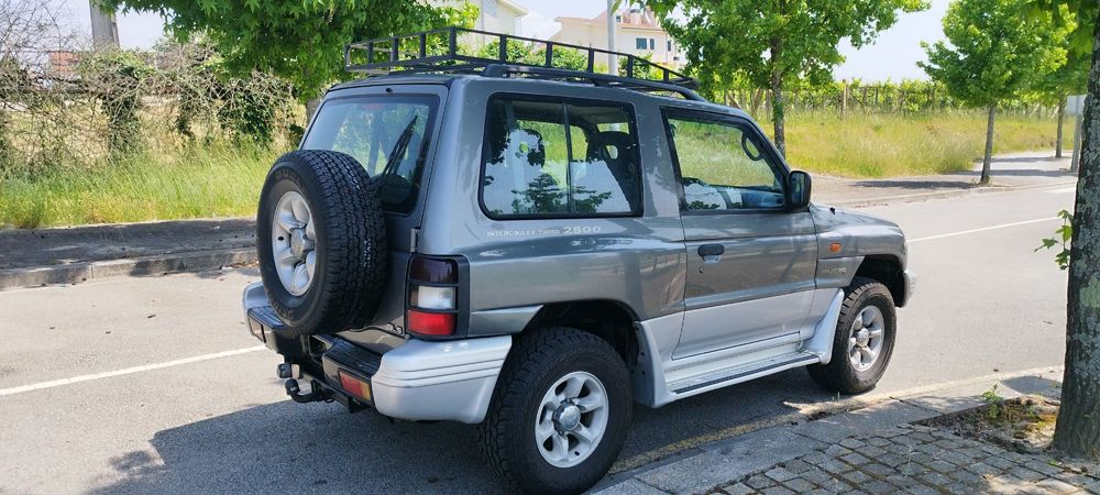 Mitsubishi Pajero GLS 2800