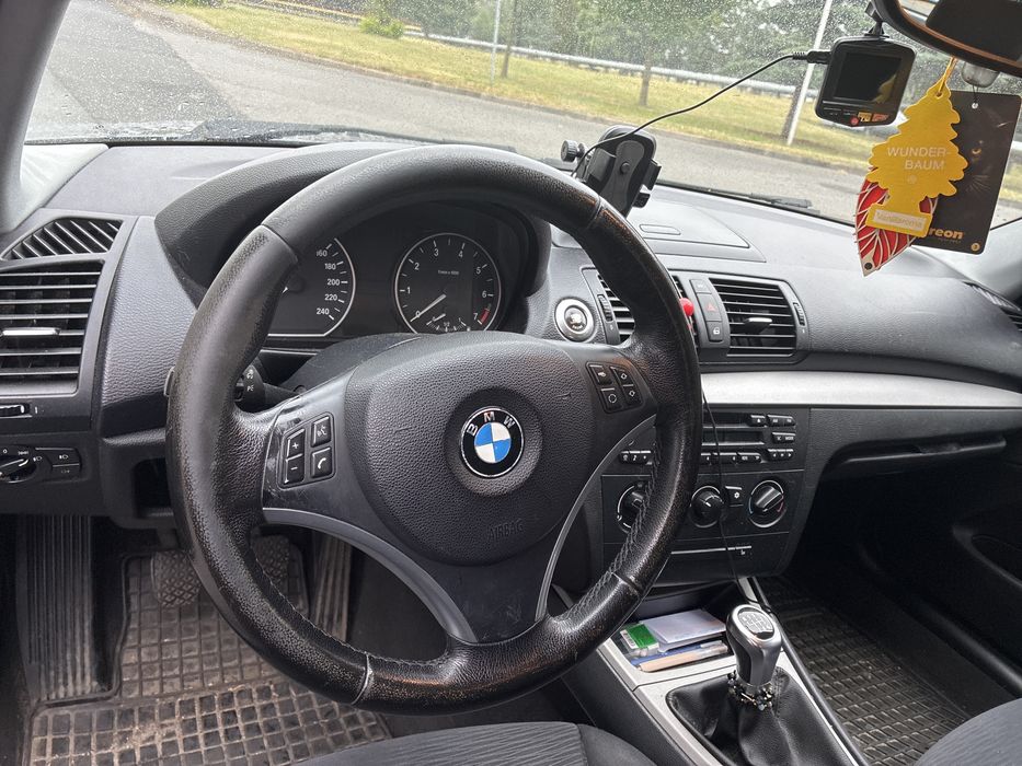 Sprzedam BMW1 rok 2007.