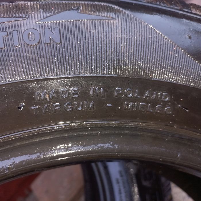 Продам шини 195 65 15.