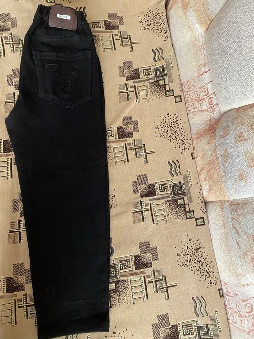 Продам джинсові брюки для хлопчика