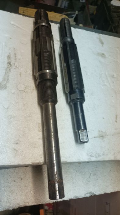 Rozwiertaki nastawne ręczne