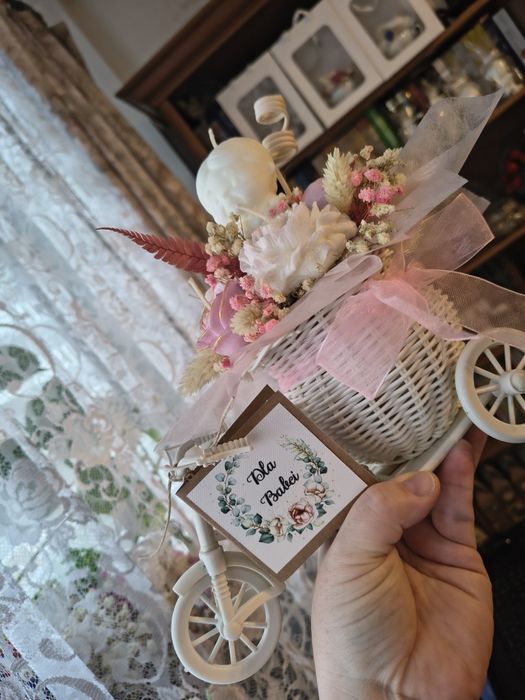 Flower box, dzień babci i dziadka , bukiet że świec sojowych