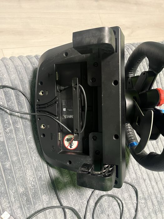 Kierownica logitech g29 plus shifter i boczny panel sterowania plus  stojak